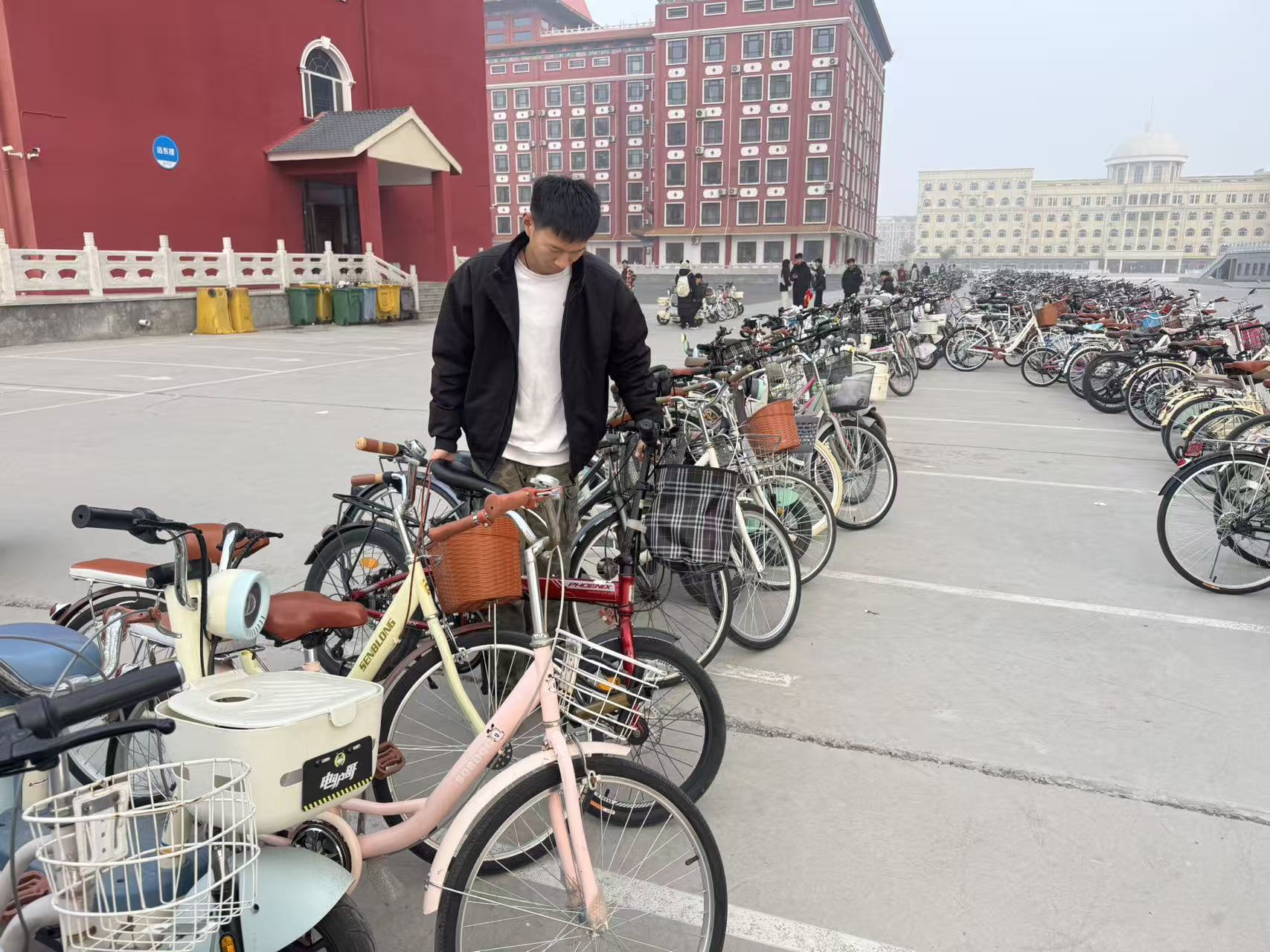 2138CC太阳集团关于“停车守规范，文明伴我行”校园车辆有序摆放活动的新闻稿--2025-2026学年第一学期劳动教育实践活动课程第（三）期